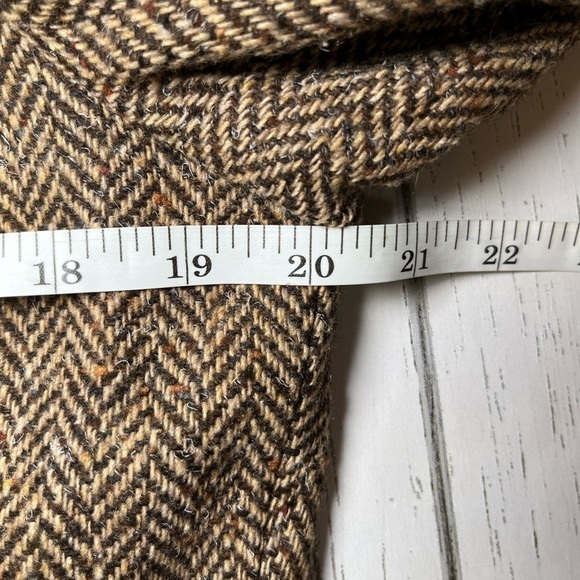 BROWN Wool Blazer by Hillary Hansen - Picture 12 of 16